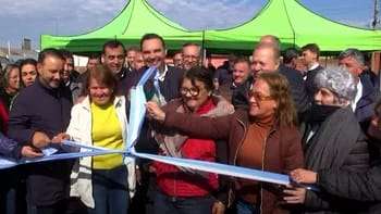 El gobernador de Corrientes, Gustavo Valdés, inauguró 32 cuadras de pavimento urbano en Santo Tomé
